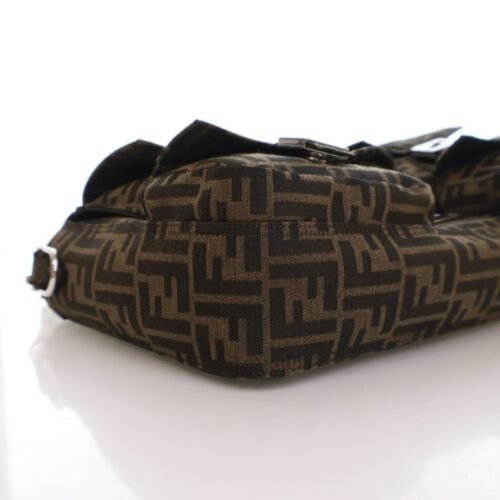 Fendi Maxi Multipocket Baguette